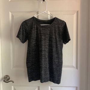Lululemon Swiftly Relaxed SS T-shirt Size 6